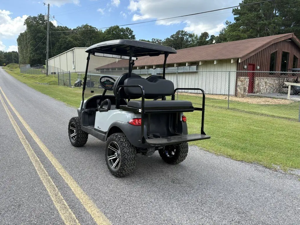 2023 Club Car Tempo Gas photo 3