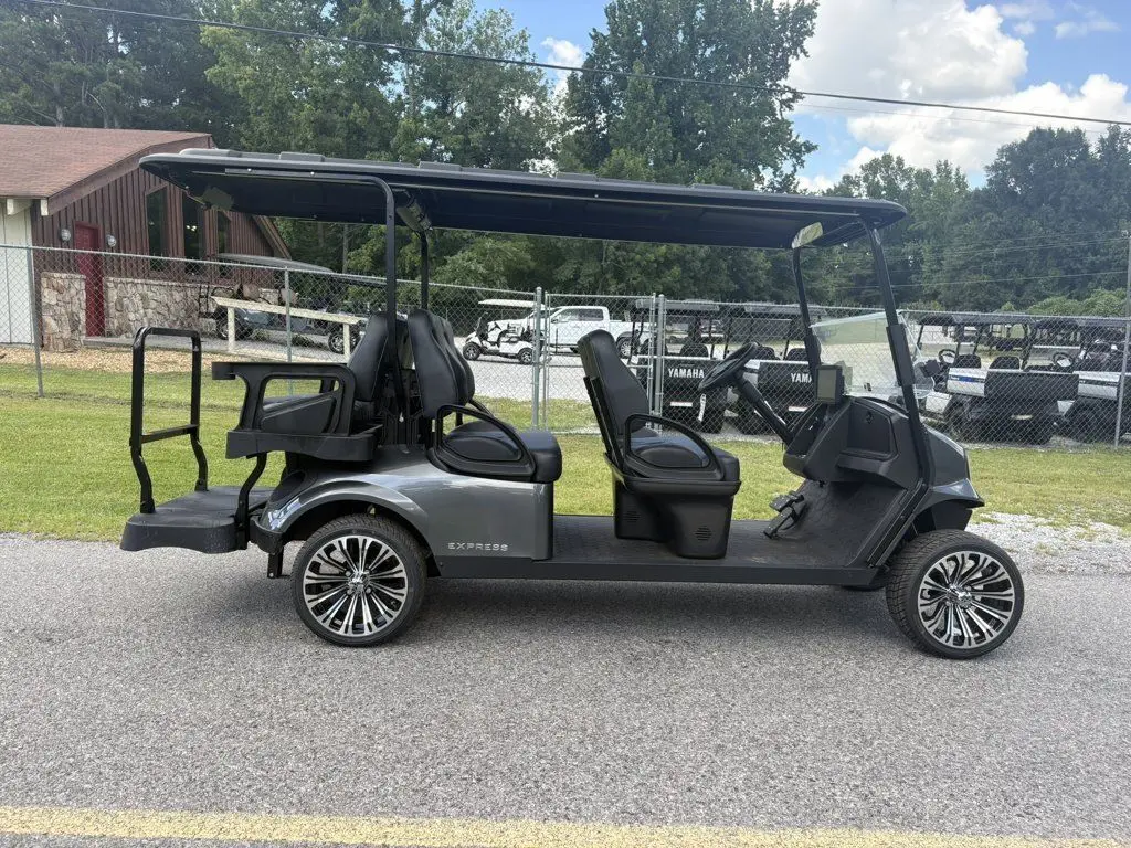 2026 E-Z-GO Express photo 7