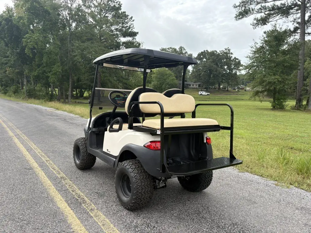2024 Club Car Tempo 2+2 photo 3