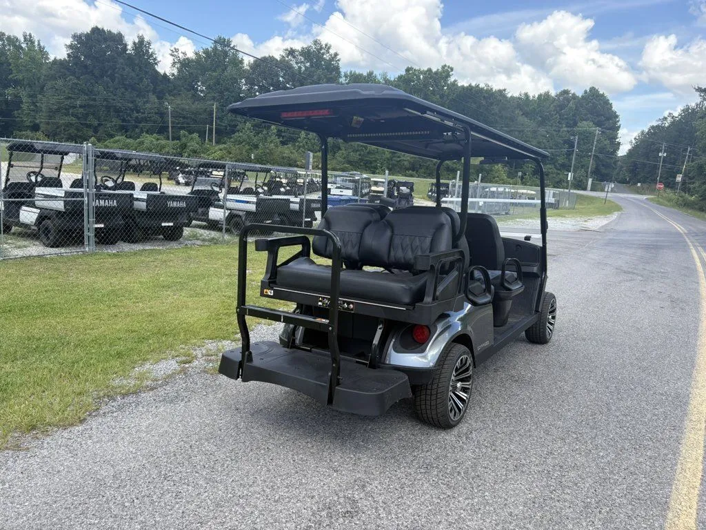2026 E-Z-GO Express photo 8