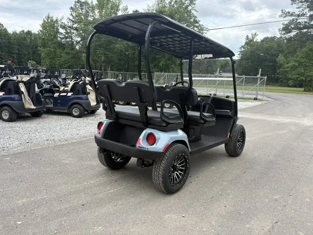 2026 E-Z-GO Liberty ELiTE Lithium photo 3
