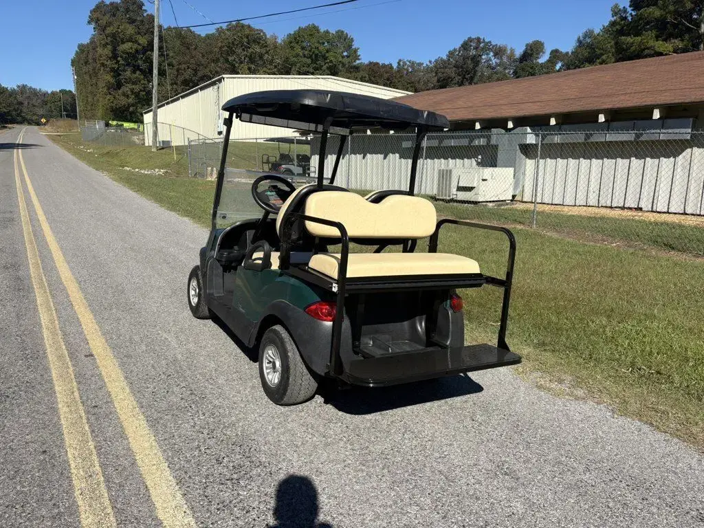 2023 C;ub Car Tempo 48 Volt photo 3