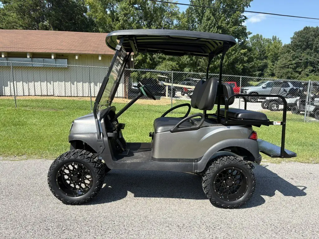 2023 Club Car Tempo Gas photo 2