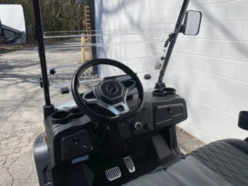 2027 Denago Rover XL 6 Base photo 7