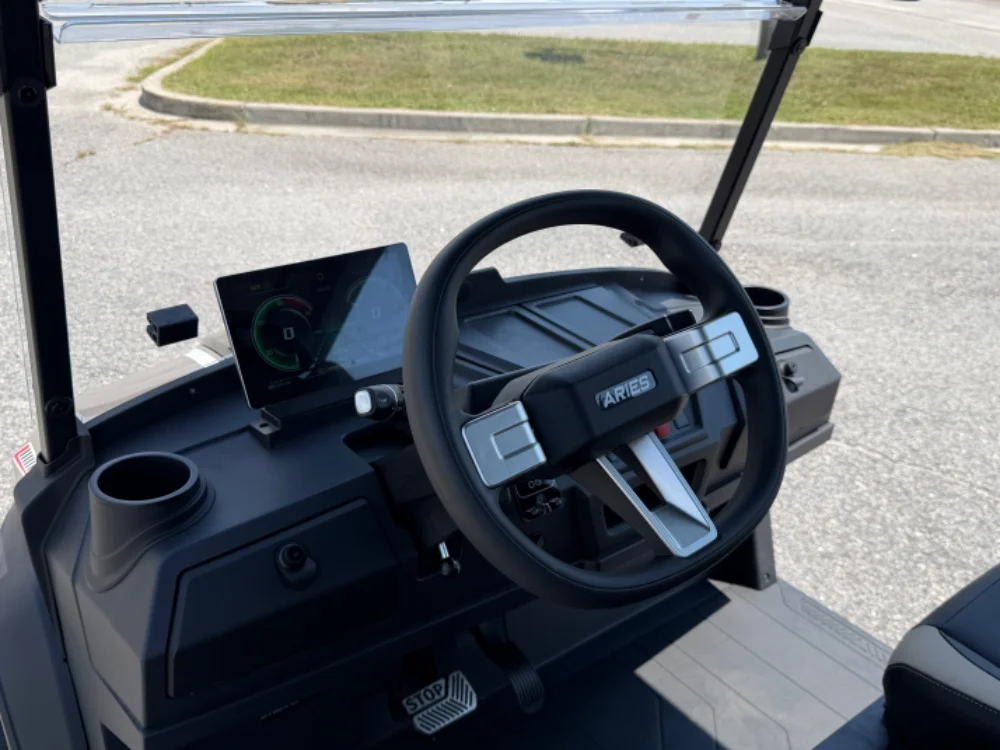 2026 ARIES EV Signature 4-Forward 2WD (S4F 2WD) Base photo 4