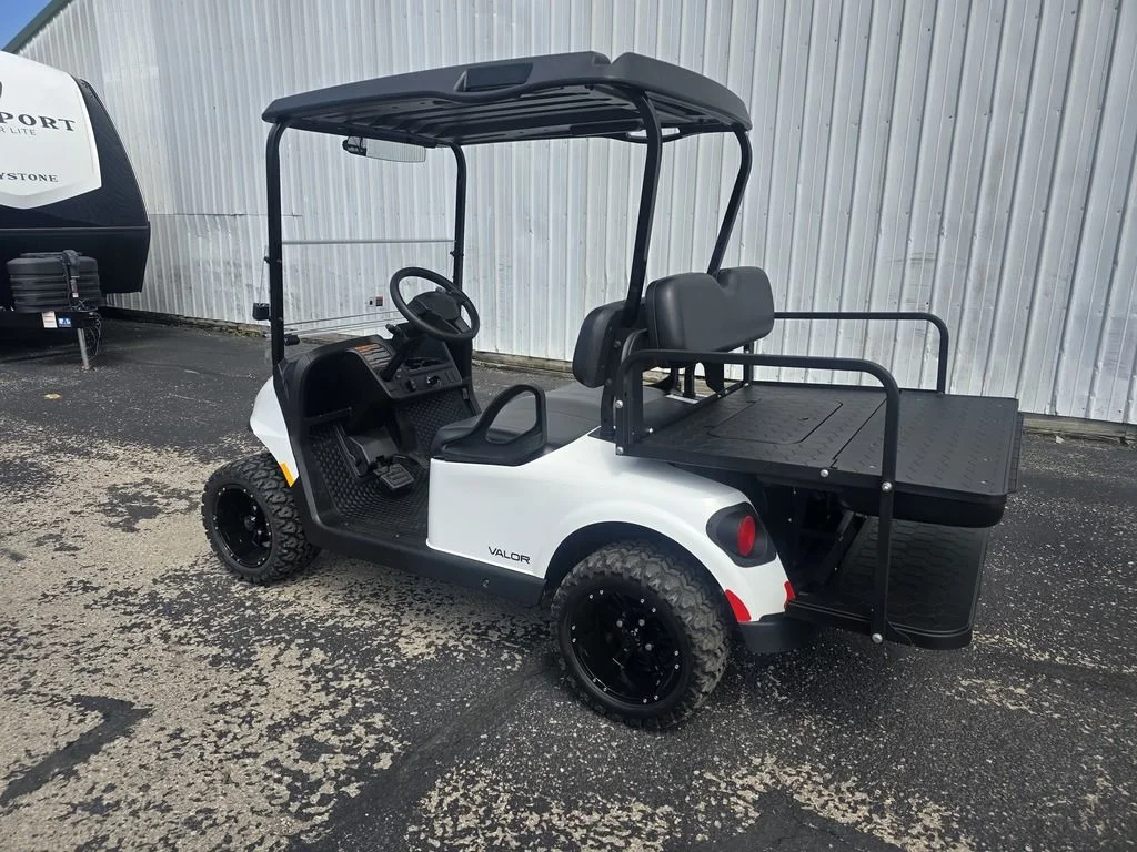 2026 E-Z-GO RXV 2 Valor S + EX1 Sport Bright White photo 6