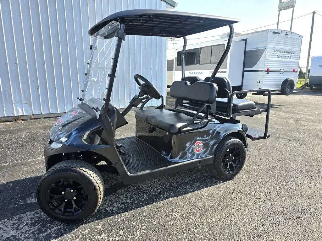 2027 E-Z-GO RXV 4 Valor S + 13.5 Gas Black photo 1