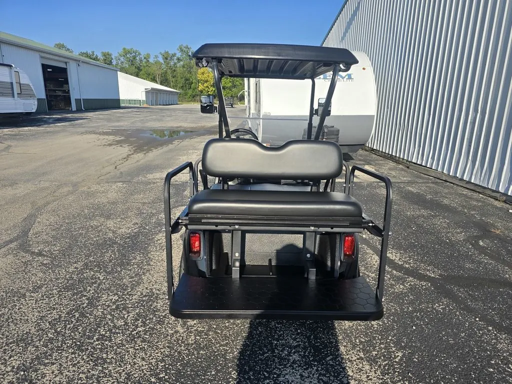 2021 E-Z-GO RXV ELiTE Lithium photo 9