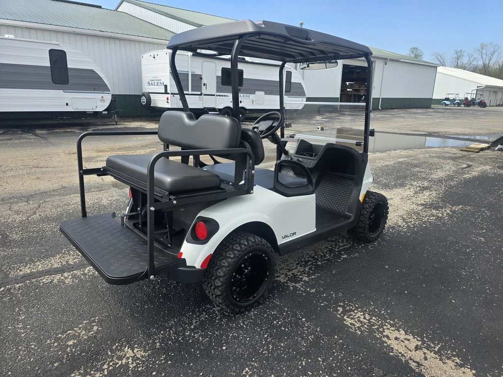 2026 E-Z-GO RXV 2 Valor S + EX1 Sport Bright White photo 4