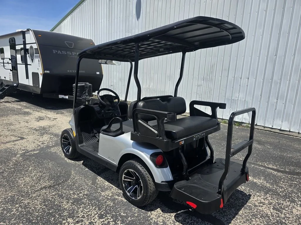 2026 E-Z-GO RXV 4 Valor S EX1 Sport Platinum photo 6