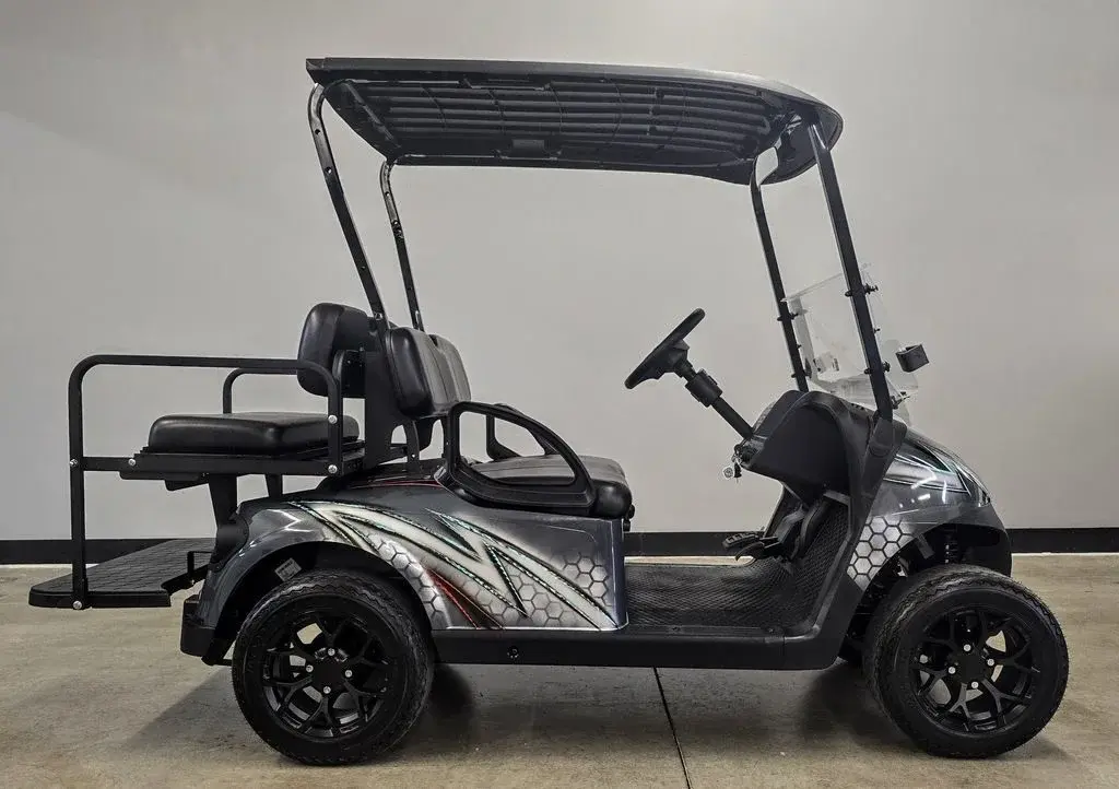 2027 E-Z-GO RXV 2 Valor S + 13.5 Gas Platinum photo 1