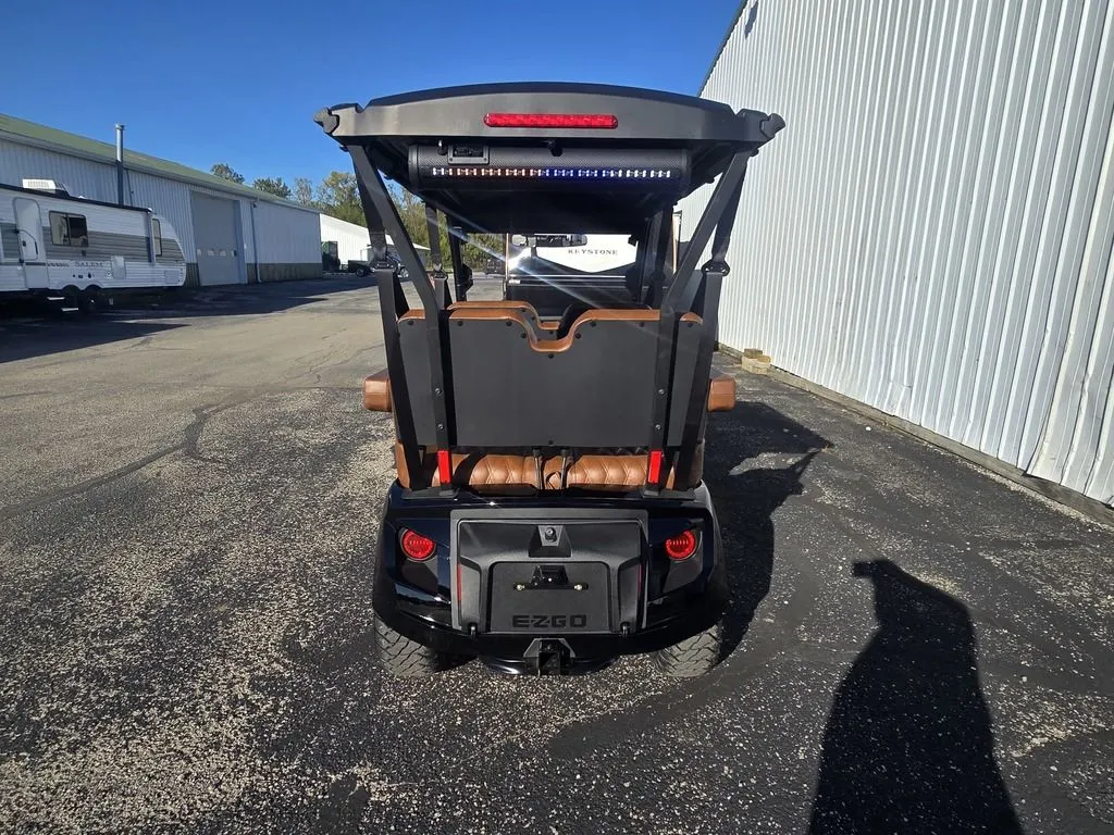 2027 E-Z-GO Liberty photo 6