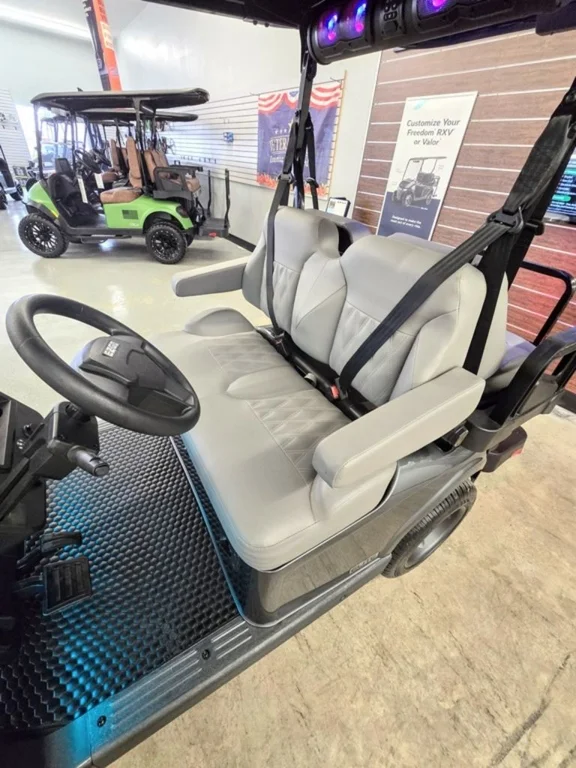 2026 E-Z-GO RXV ELiTE Lithium photo 4