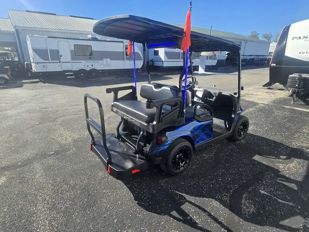 2027 E-Z-GO RXV 4 Valor S 13.5 Gas Custom photo 3