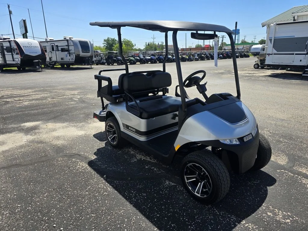 2026 E-Z-GO RXV 4 Valor S + EX1 Sport Platinum photo 3