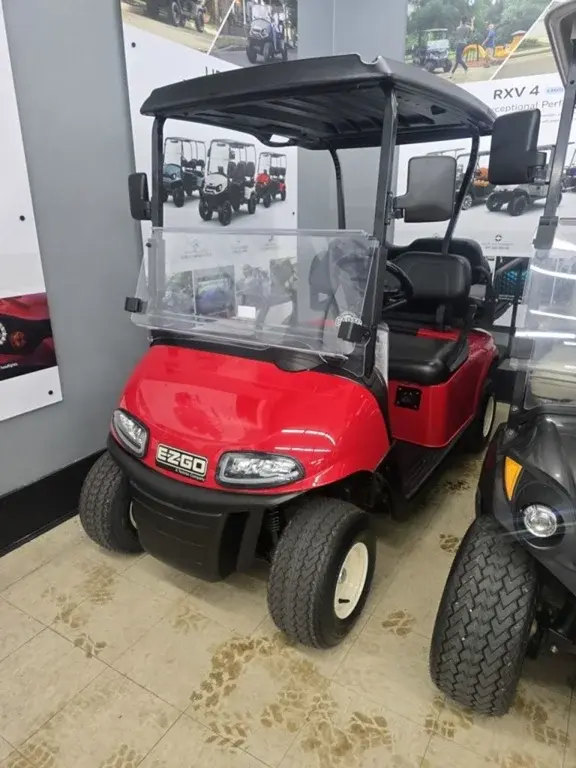 2021 E-Z-GO RXV photo 1
