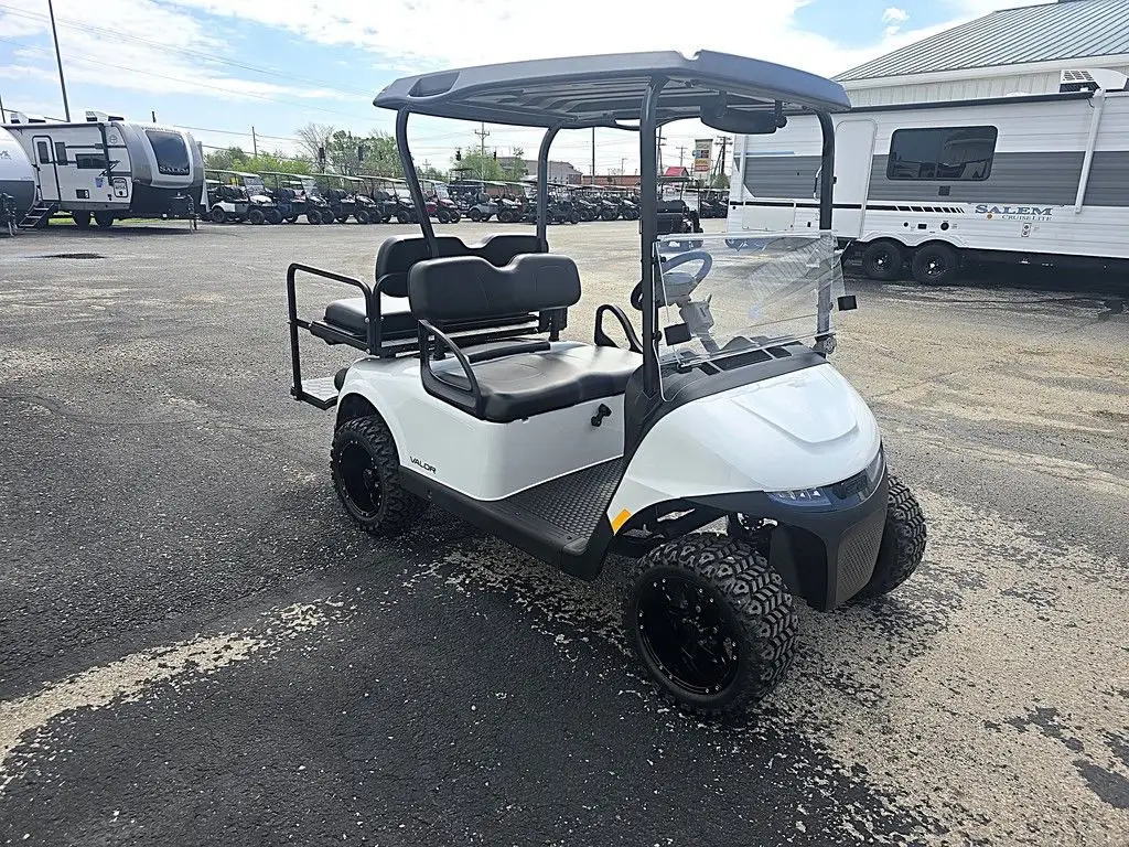 2026 E-Z-GO RXV 2 Valor S + EX1 Sport Bright White photo 3