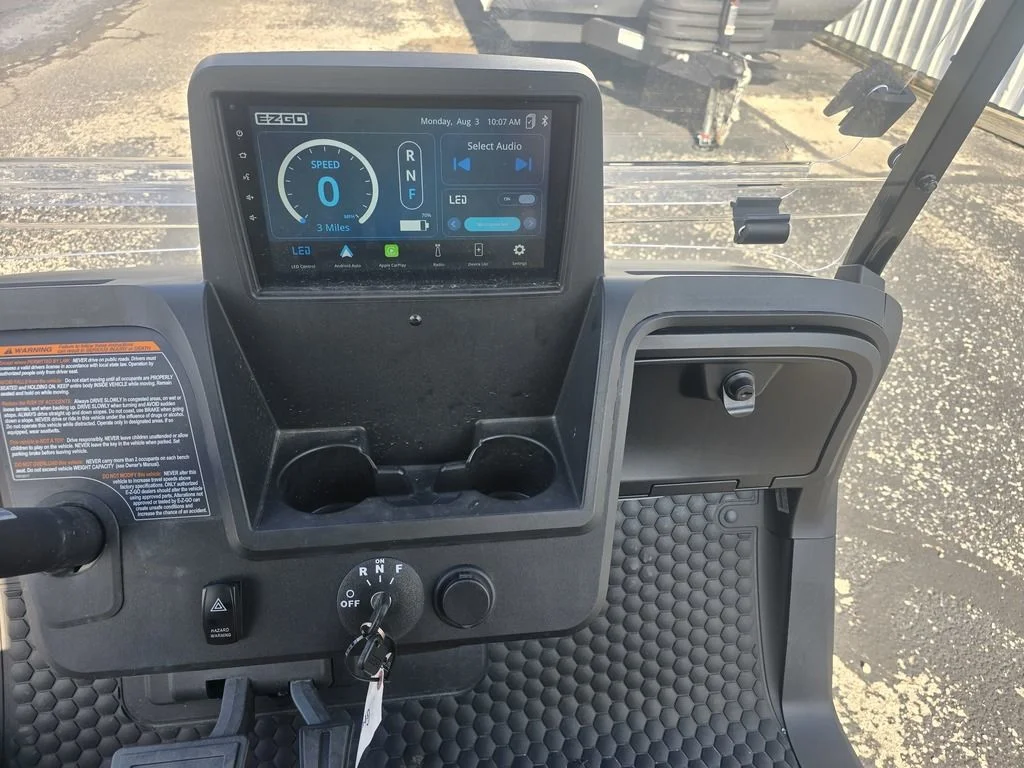 2026 E-Z-GO RXV ELiTE Lithium photo 7