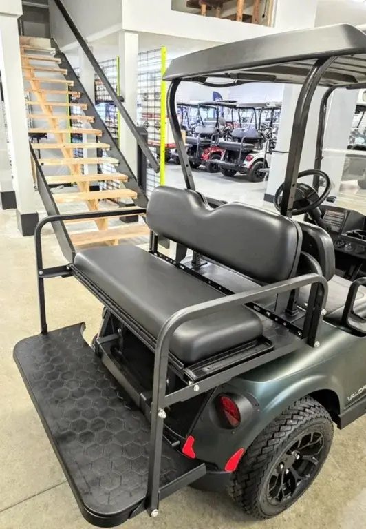 2027 E-Z-GO RXV 2 Valor S + 13.5 Gas Matte Green photo 6