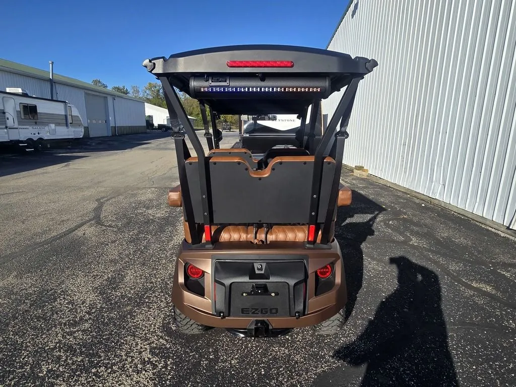 2027 E-Z-GO Liberty photo 6