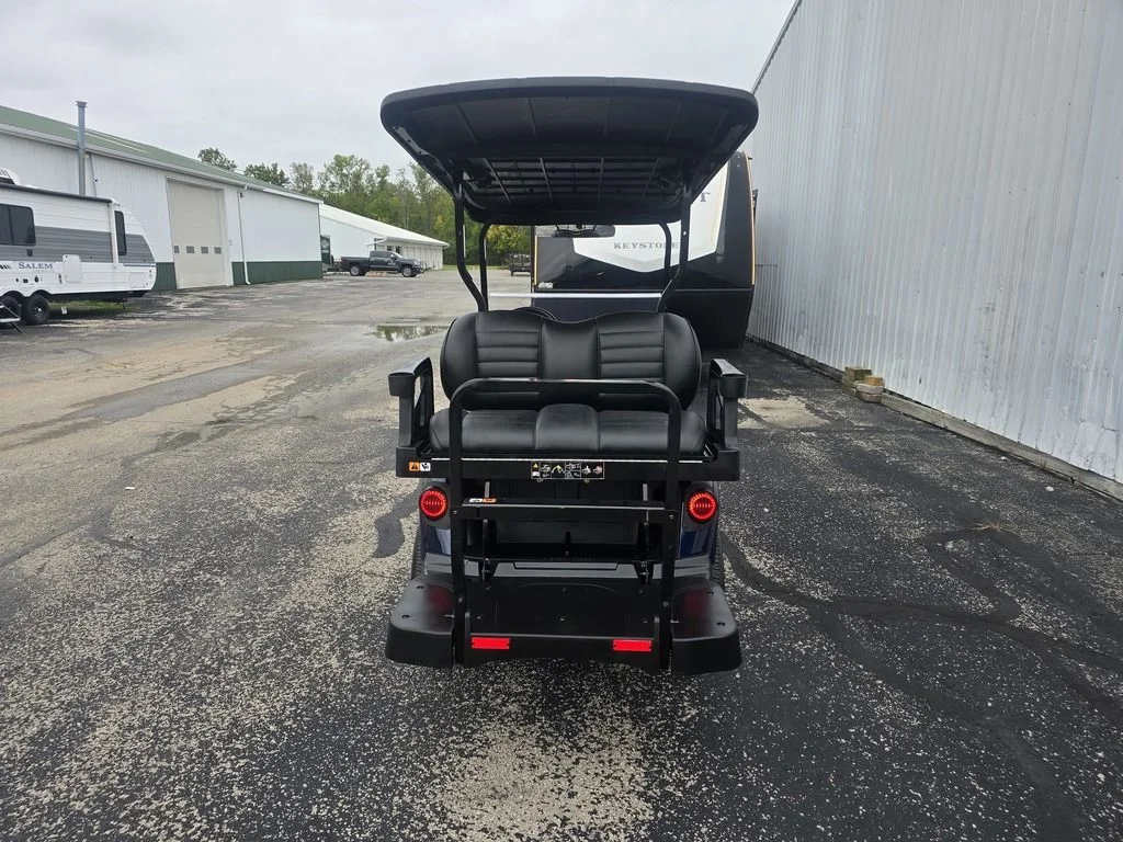 2027 E-Z-GO Liberty photo 6