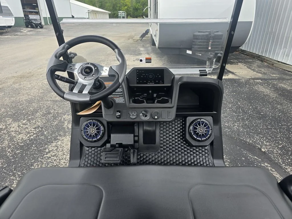 2027 E-Z-GO RXV 4 Valor S + 13.5 Gas Custom photo 8