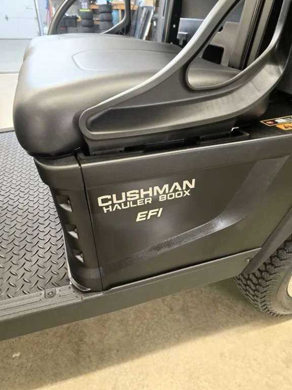 2026 Cushman Hauler 800X photo 4