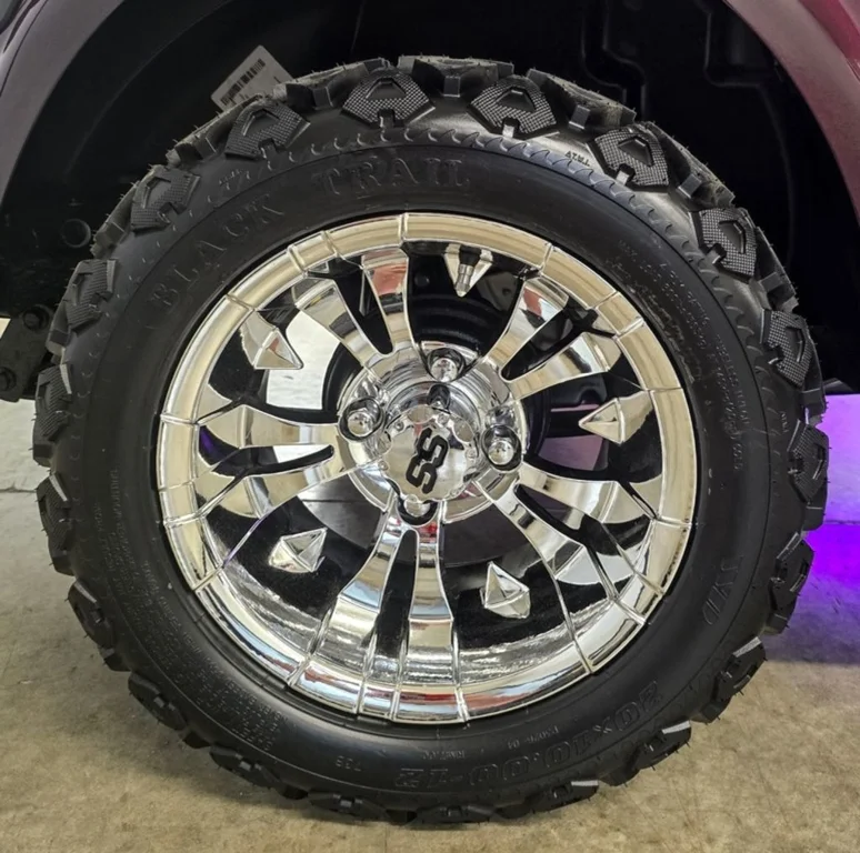 2027 E-Z-GO RXV 2 Valor S + 13.5 Gas Custom photo 6