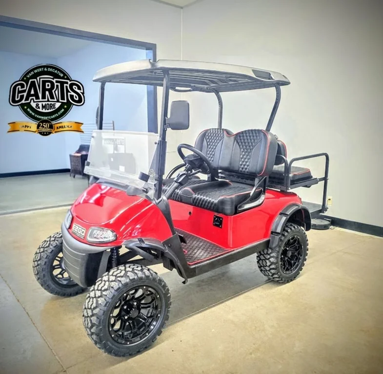 2021 E-Z-GO RXV photo 3