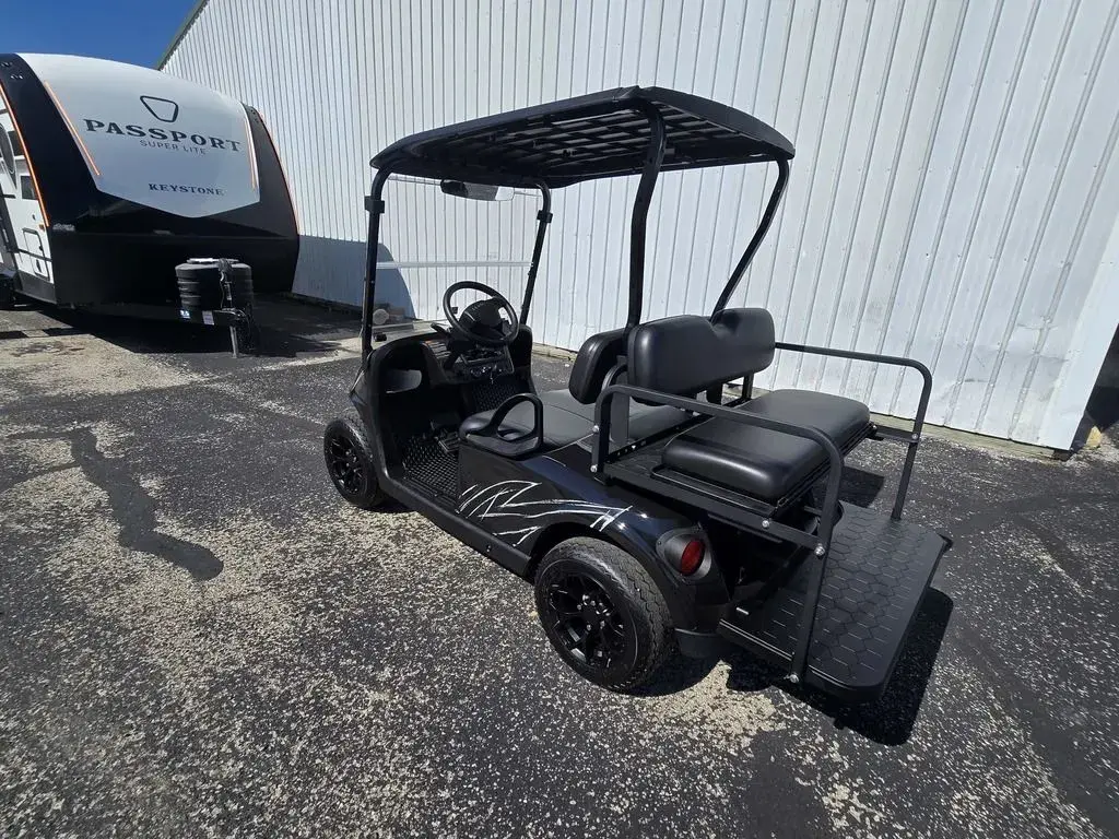 2027 E-Z-GO RXV 2 Valor S + 13.5 Gas Black photo 6