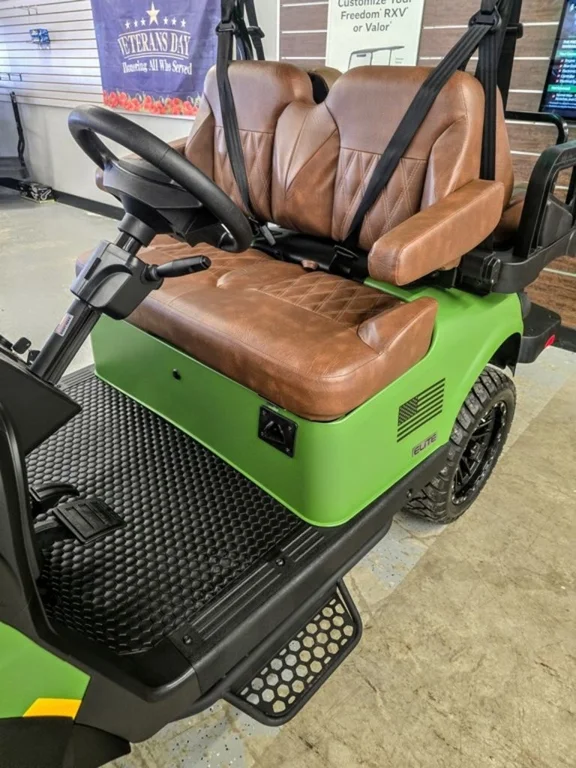 2026 E-Z-GO RXV ELiTE Lithium photo 4