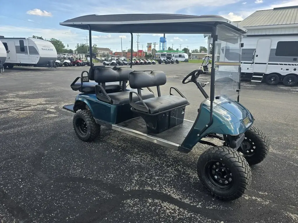 2006 E-Z-GO TXT photo 3