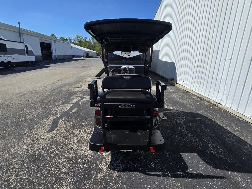 2027 E-Z-GO RXV 4 Valor S 13.5 Gas Black photo 5