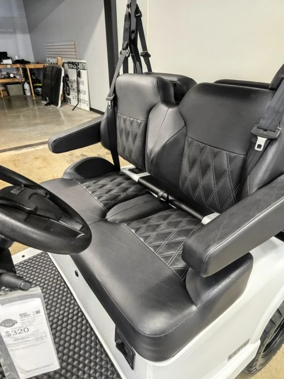 2026 E-Z-GO RXV ELiTE Lithium photo 4
