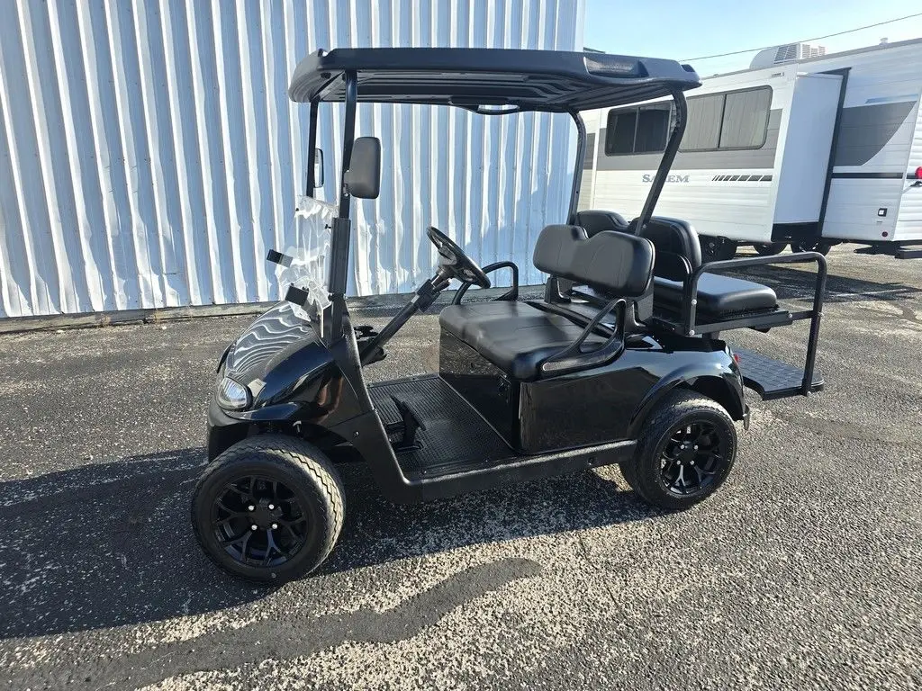 2021 E-Z-GO RXV ELiTE Lithium photo 2