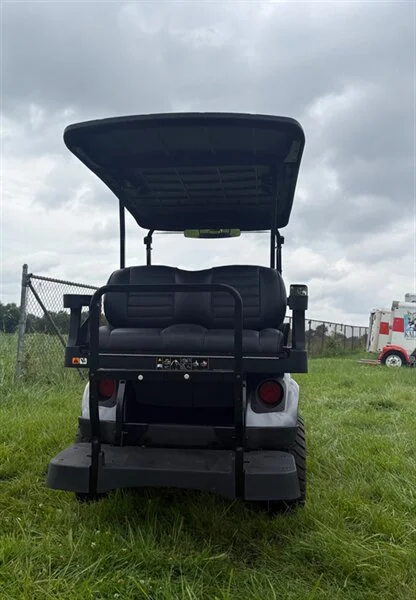 2024 E-Z-GO Express EFI photo 12