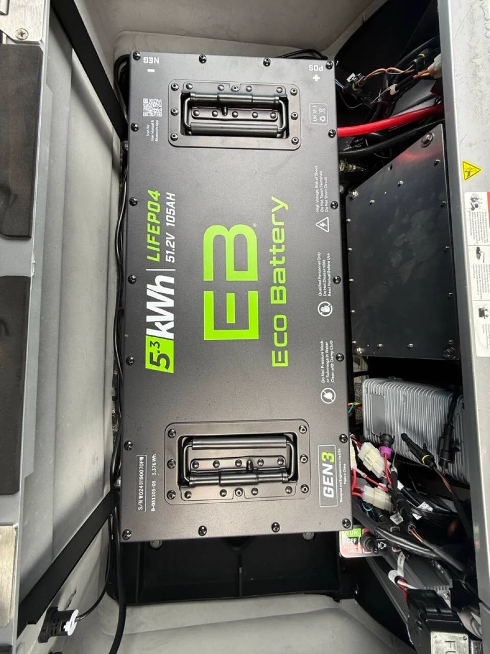 2025 Epic Carts E60L LIthium photo 12