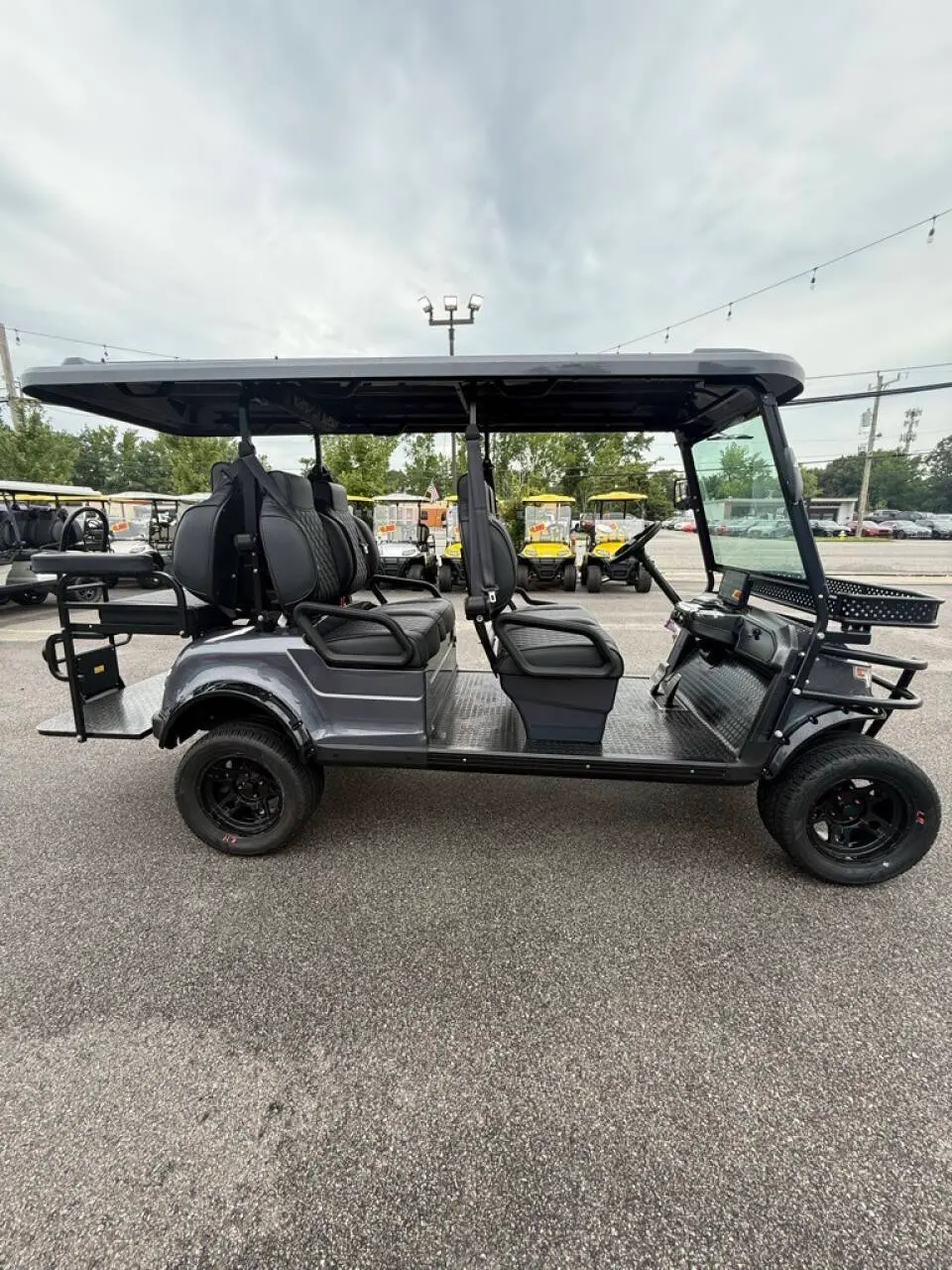 2025 Epic Carts E60L Lithium photo 6