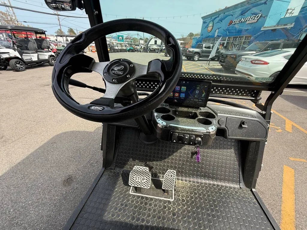 2025 Epic Carts E40L Lithium photo 10