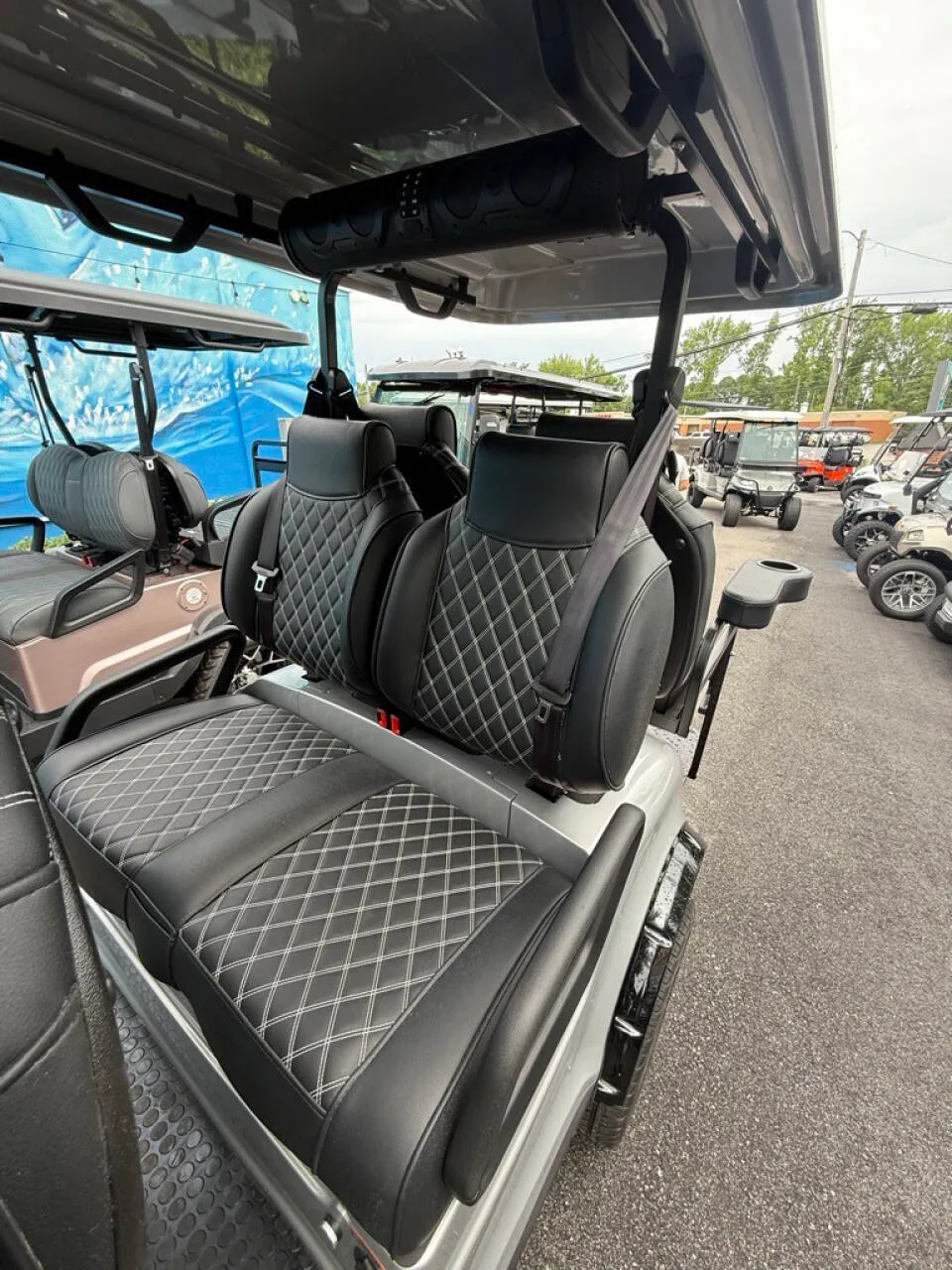 2025 Epic Carts E60L LIthium photo 10