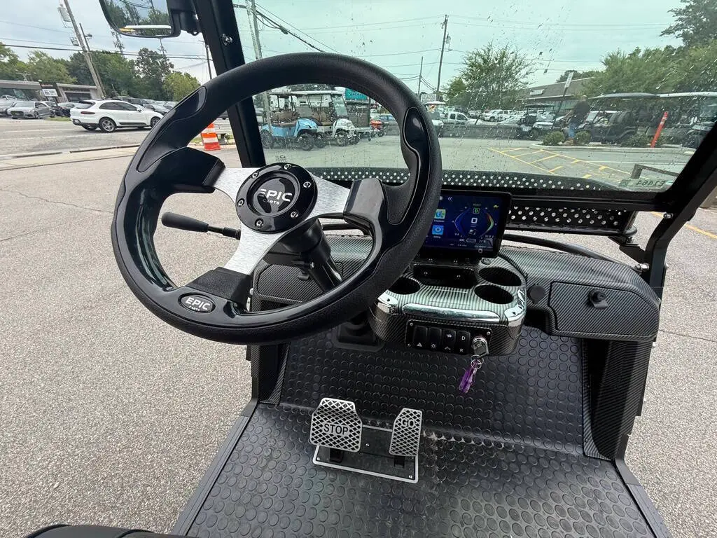 2025 Epic Carts E60L Lithium photo 14