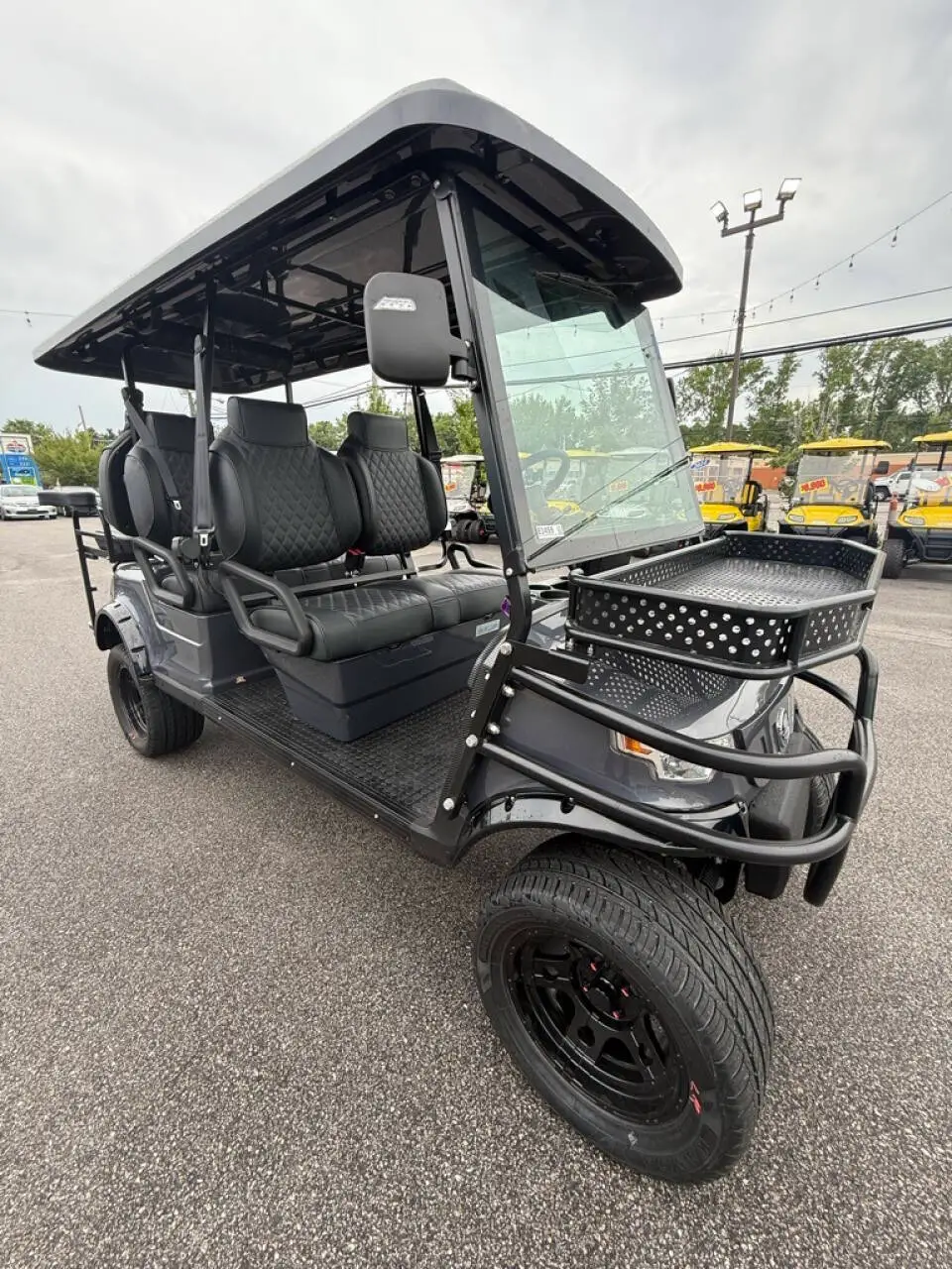 2025 Epic Carts E60L Lithium photo 7