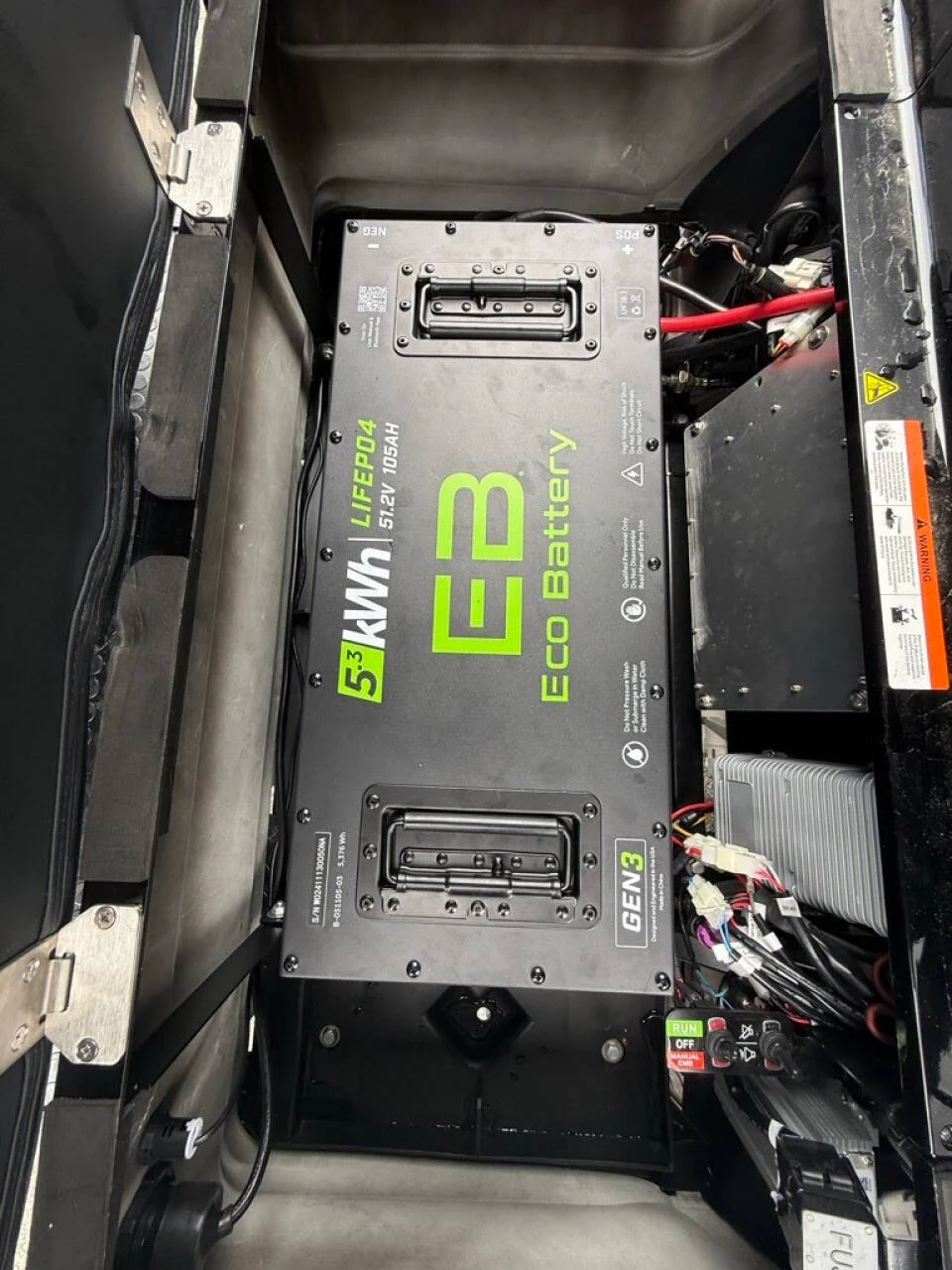 2025 Epic Carts E60L Lithium photo 13
