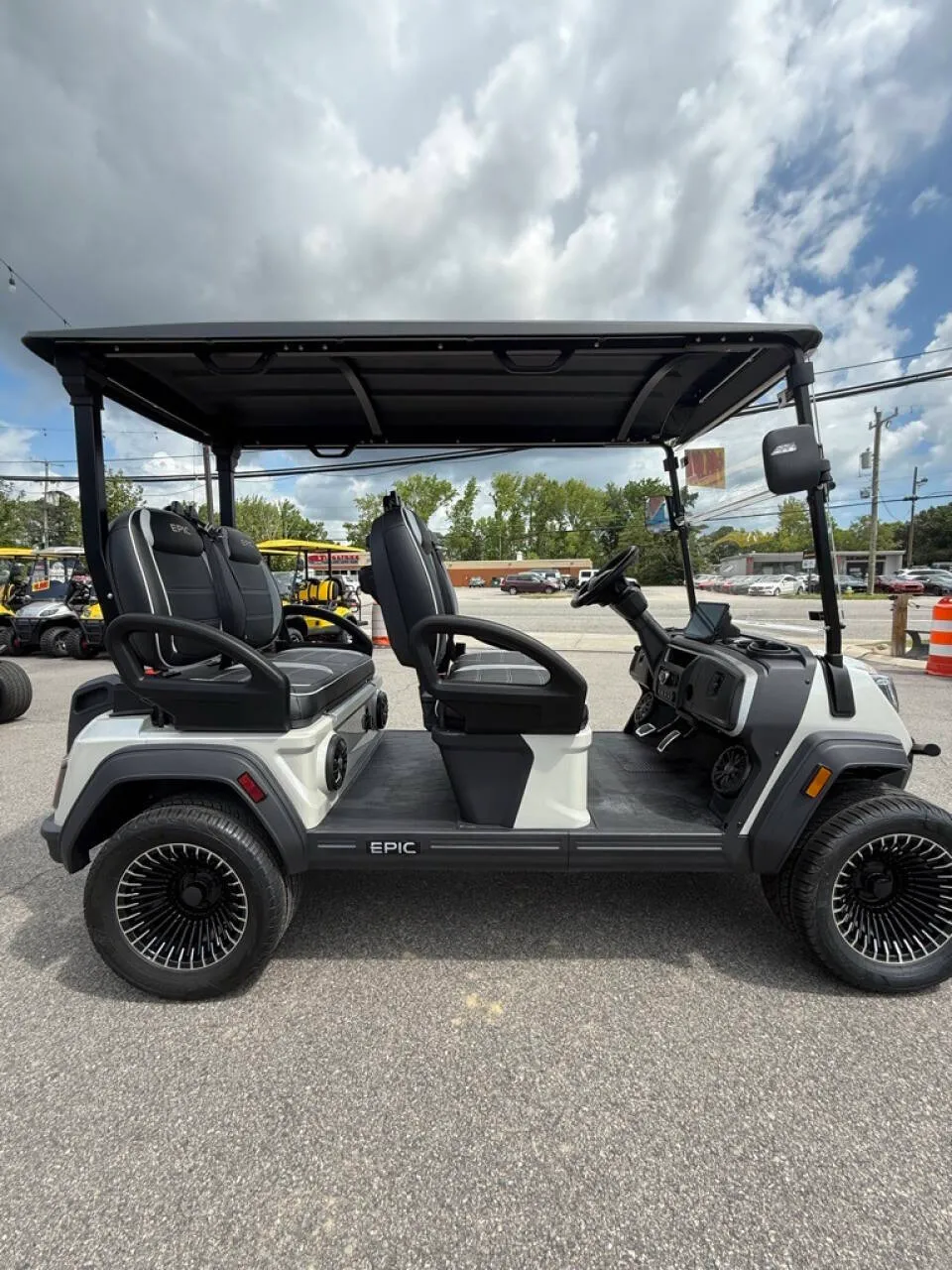 2025 Epic Carts E40FX Lithium photo 6
