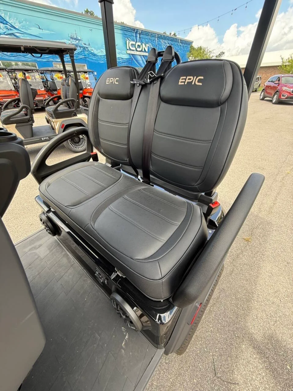 2025 Epic Carts E40FX Lithium photo 11