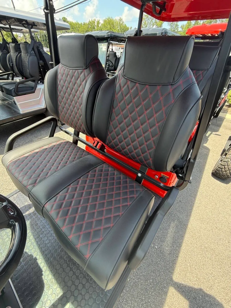 2025 Epic Carts E60L LIthium photo 4