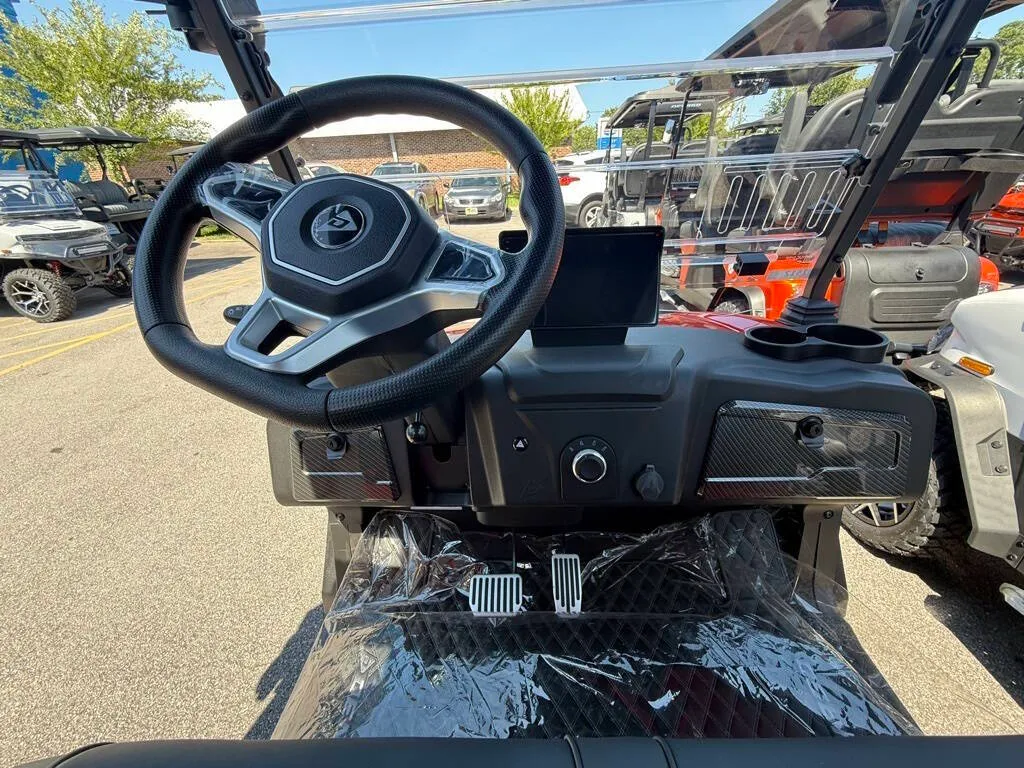 2025 Denago Rover XL Lithium photo 10