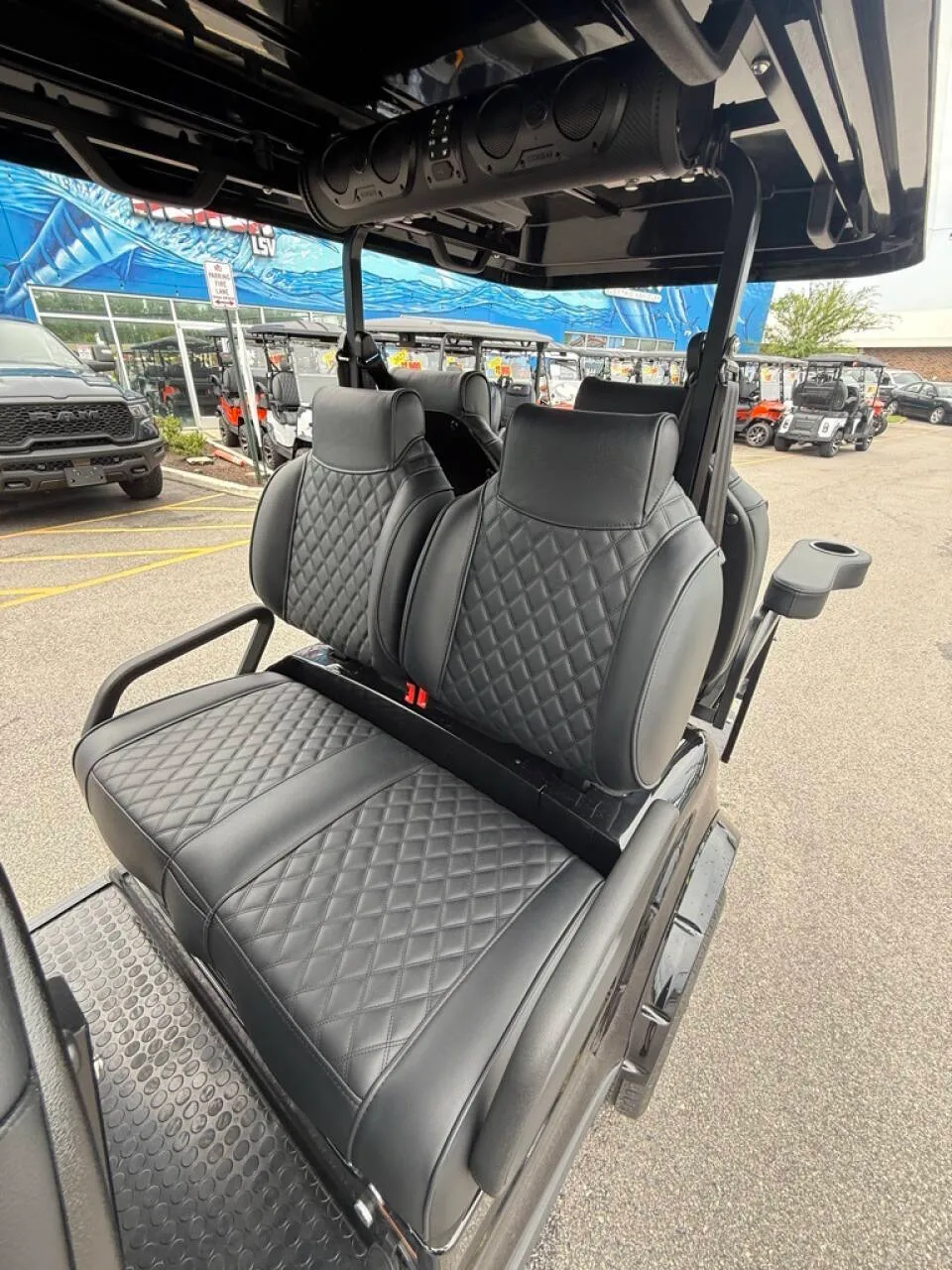 2025 Epic Carts E60L Lithium photo 11