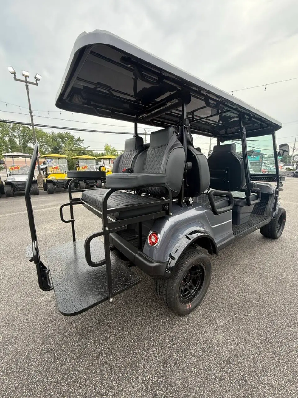2025 Epic Carts E60L Lithium photo 5
