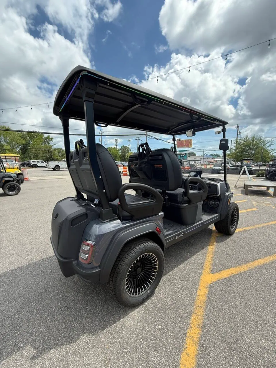 2025 Epic Carts E40FX Lithium photo 5